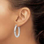Lataa kuva Galleria-katseluun, Sterling Silver Textured Round Hoop Earrings 30mm x 4mm
