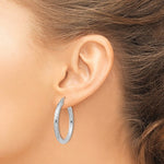 Indlæs billede til gallerivisning Sterling Silver Diamond Cut Classic Round Hoop Earrings 31mm x 3mm
