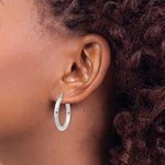 Lade das Bild in den Galerie-Viewer, Sterling Silver Diamond Cut Classic Round Hoop Earrings 25mm x 3mm
