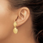 Kép betöltése a galériamegjelenítőbe: 14k Yellow Gold Double Seashell Clam Scallop Shell Dangle Earrings
