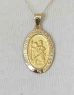 Kép betöltése a galériamegjelenítőbe: 14k Yellow Gold Saint Christopher Medal Hollow Pendant Charm
