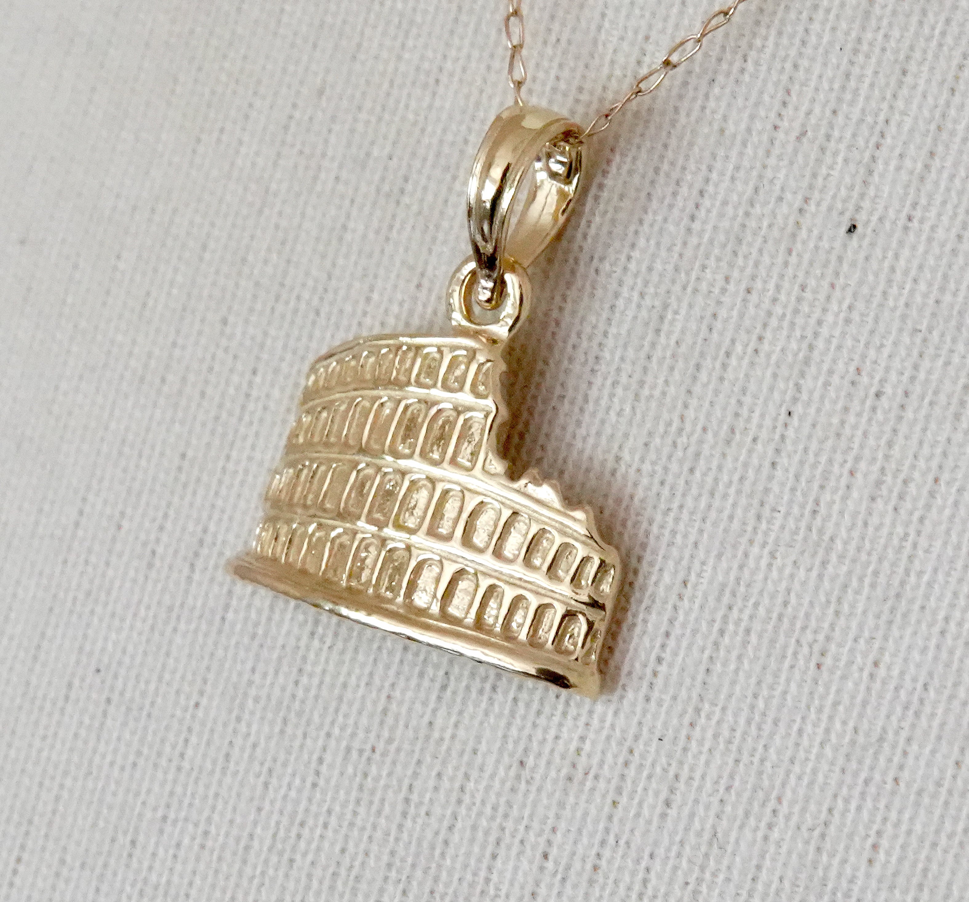 14K Yellow Gold Colosseum Rome Italy Pendant Charm