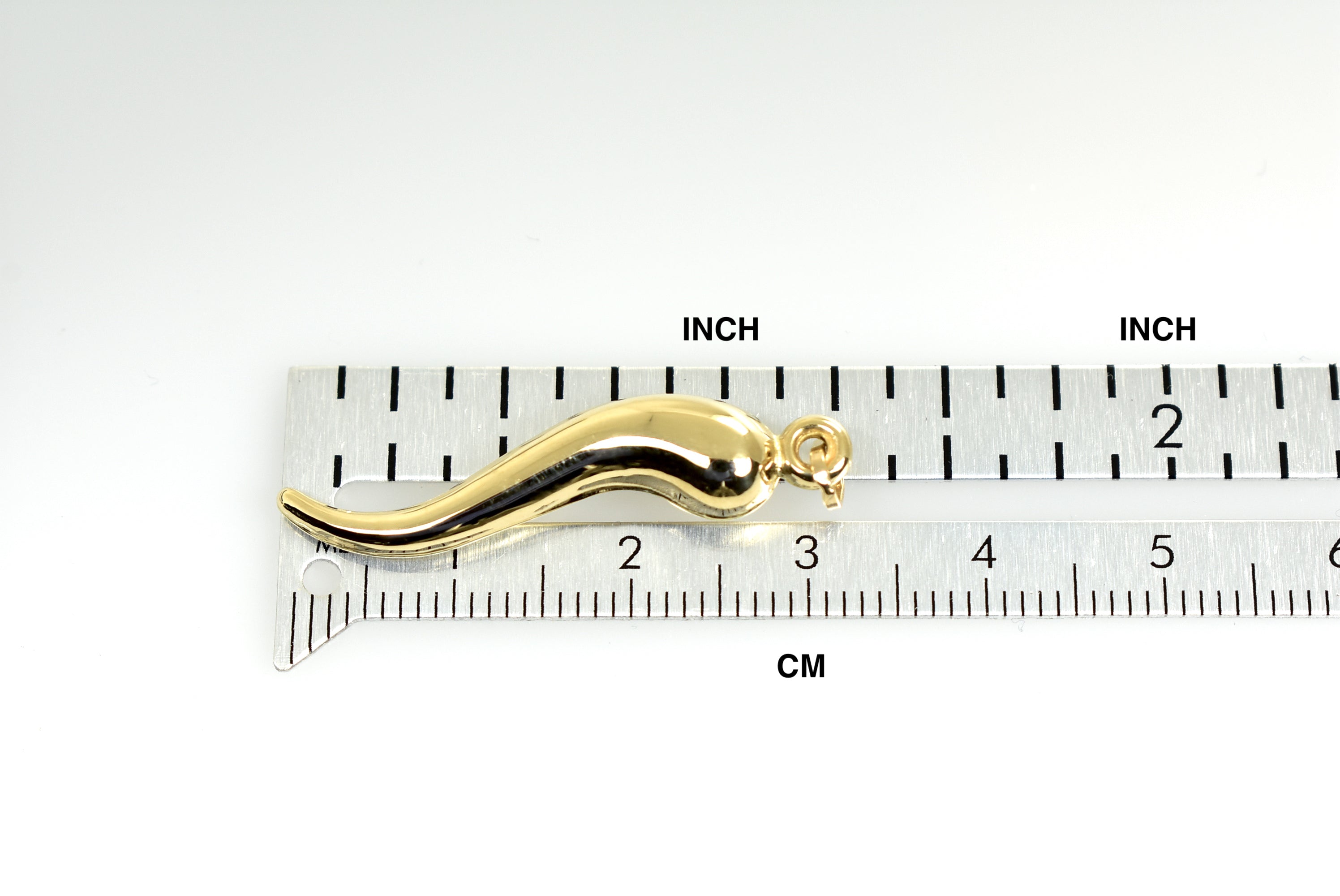 14k Yellow Gold Italian Horn Lucky 3D Pendant Charm