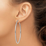 將圖片載入圖庫檢視器 14K White Gold Diamond Cut Round Hoop Textured Earrings 60mm x 2mm
