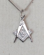 Charger l&#39;image dans la galerie, 14k White Gold Masonic Pendant Charm
