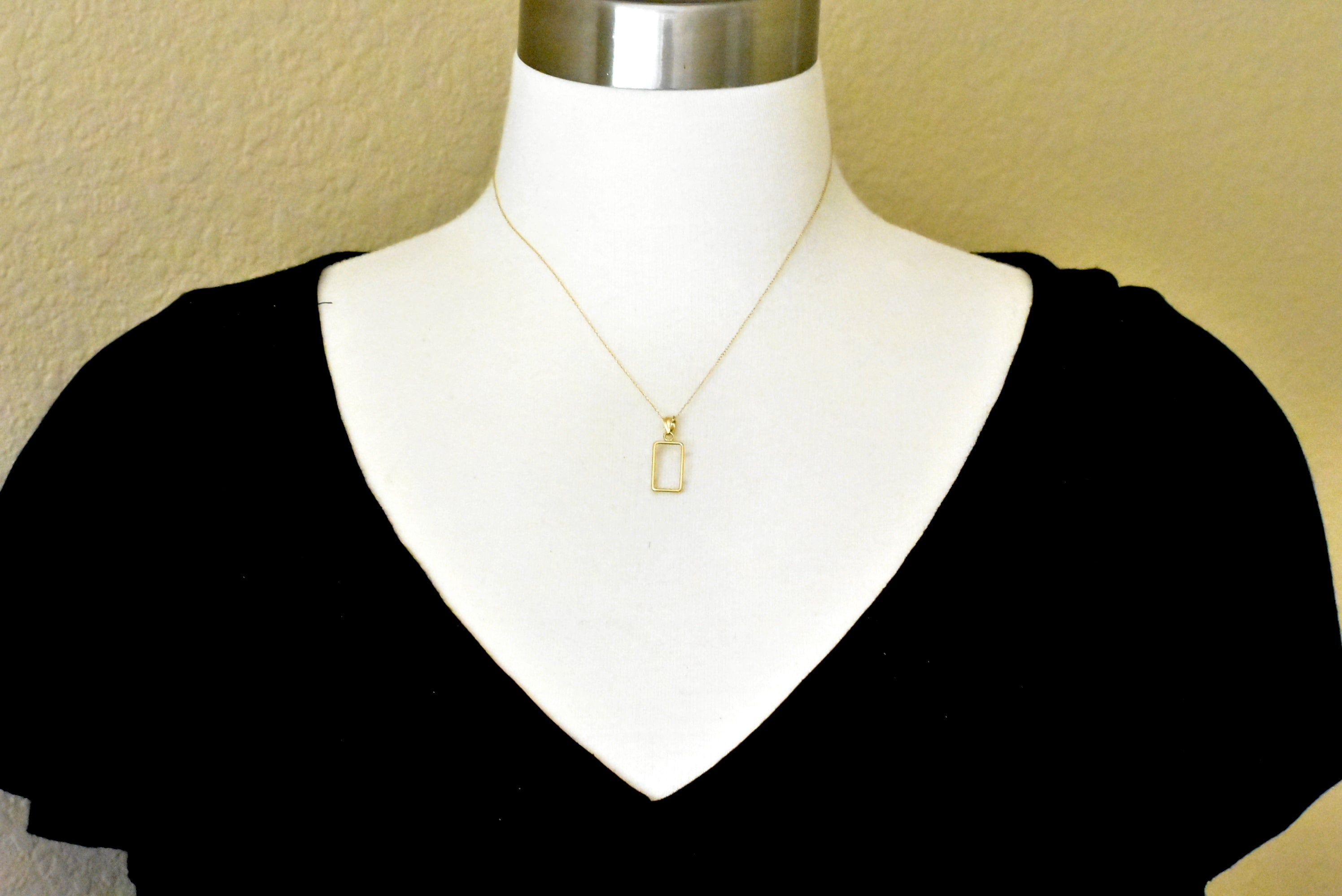 14K Yellow Gold Holds 15mm x 8.5mm x 0.65mm Coins Credit Suisse 1 gram Tab Back Frame Mounting Holder Pendant Charm