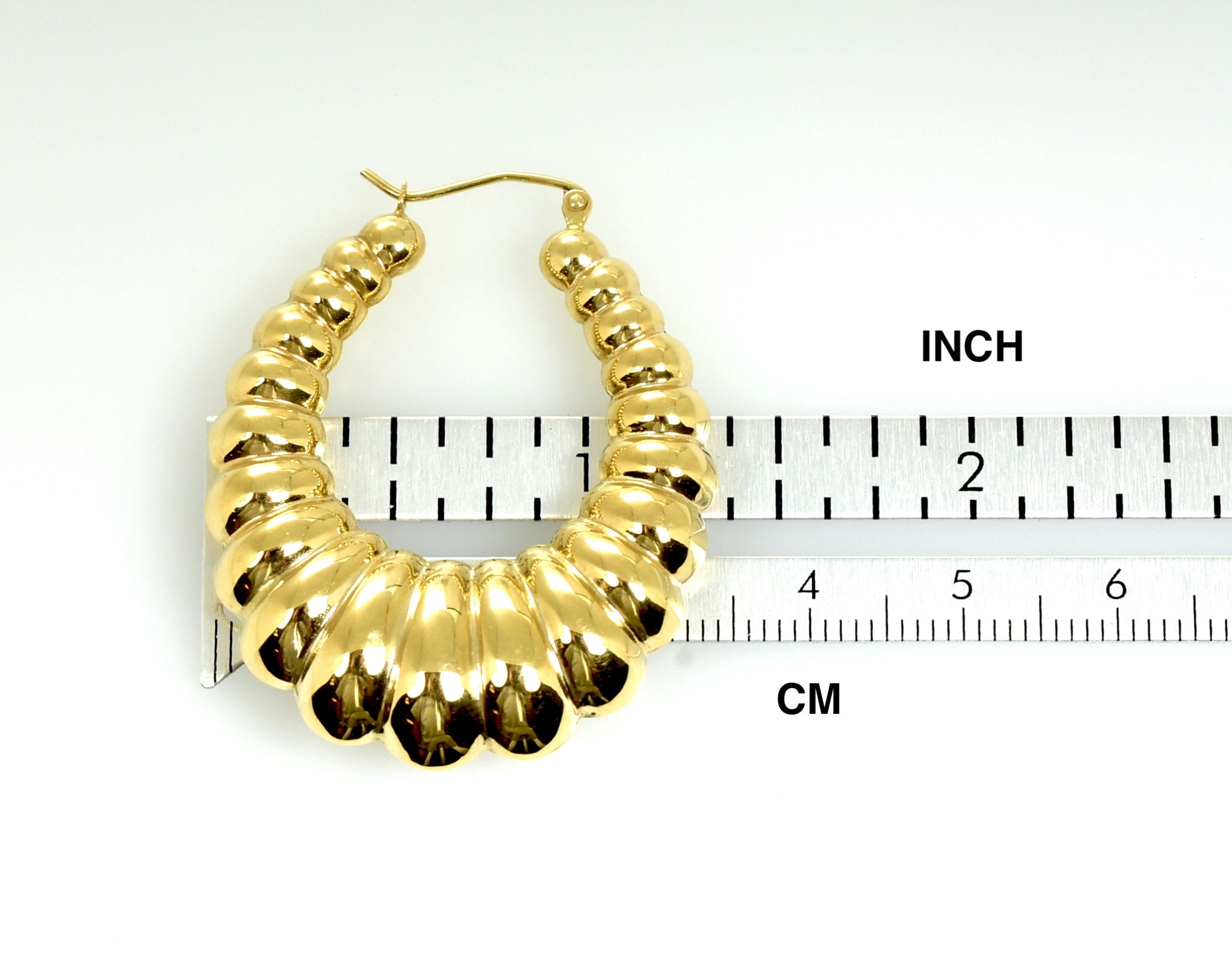 14K Yellow Gold Shrimp Scalloped Hoop Earrings Large