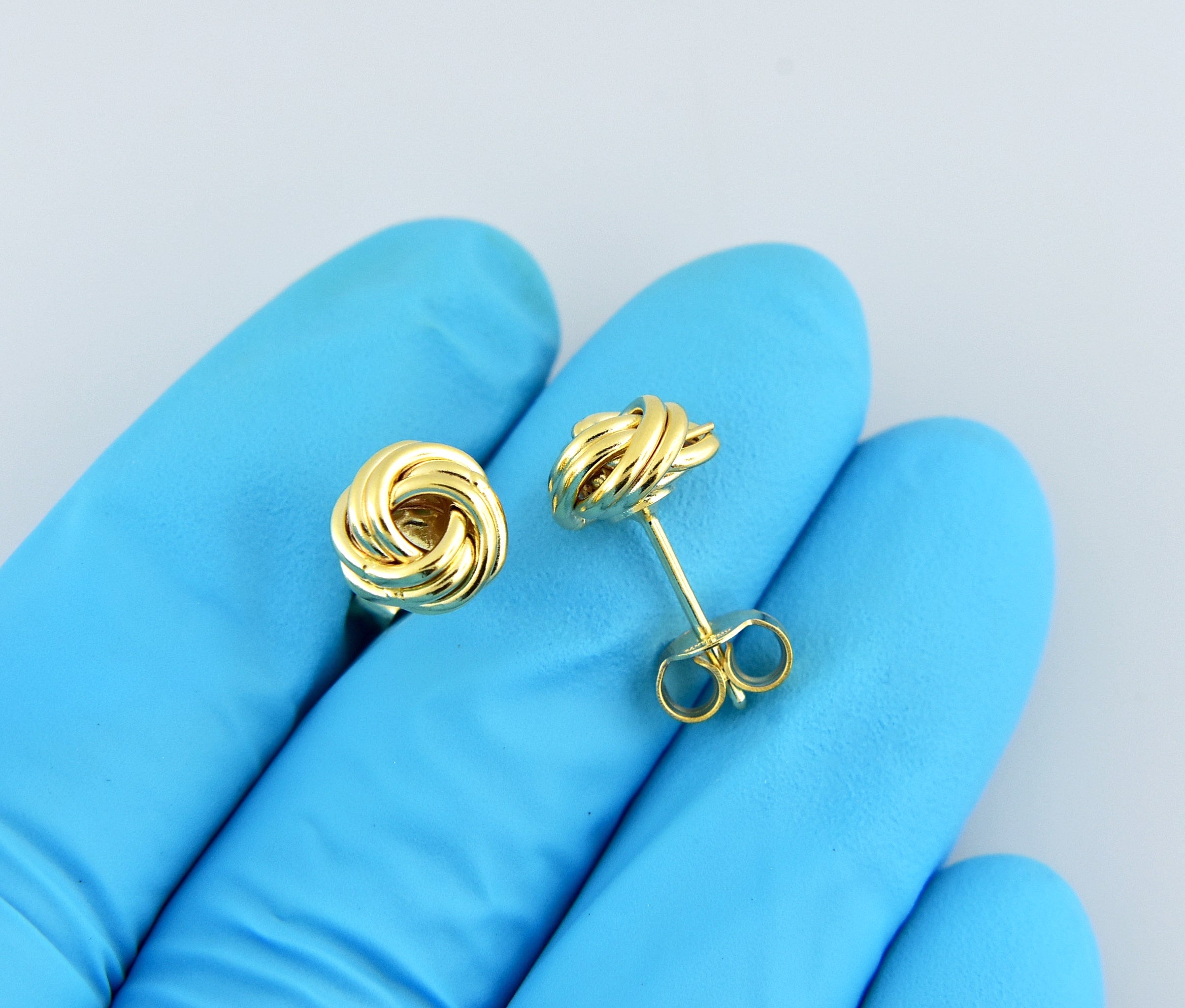 14k Yellow Gold 9mm Classic Love Knot Stud Post Earrings