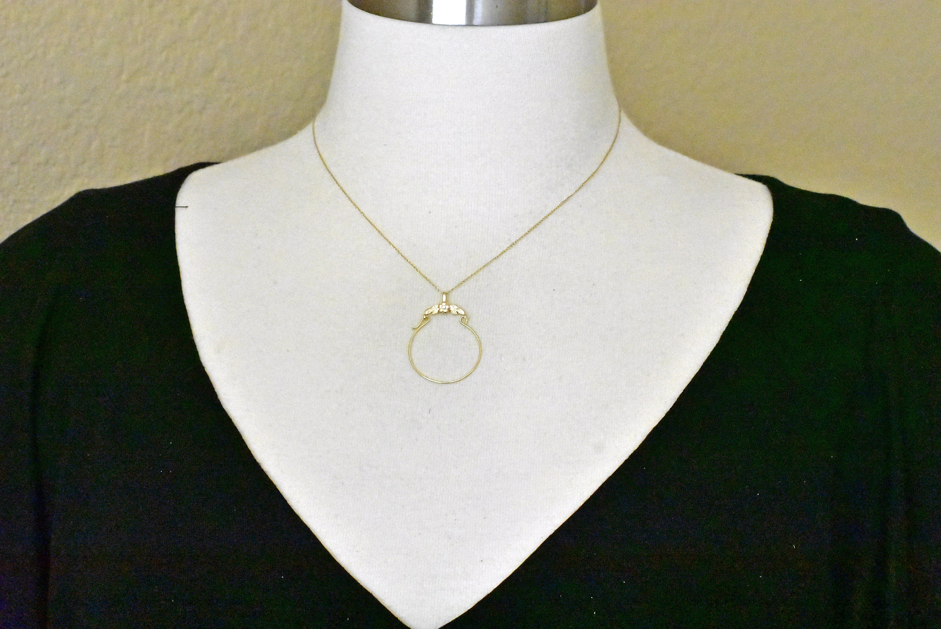 14K Yellow Gold Flower Floral Design Charm Holder Pendant