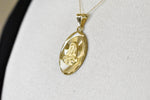 Carica l&#39;immagine nel visualizzatore di Gallery, 14k Yellow Gold Sacred Heart of Jesus Oval Pendant Charm
