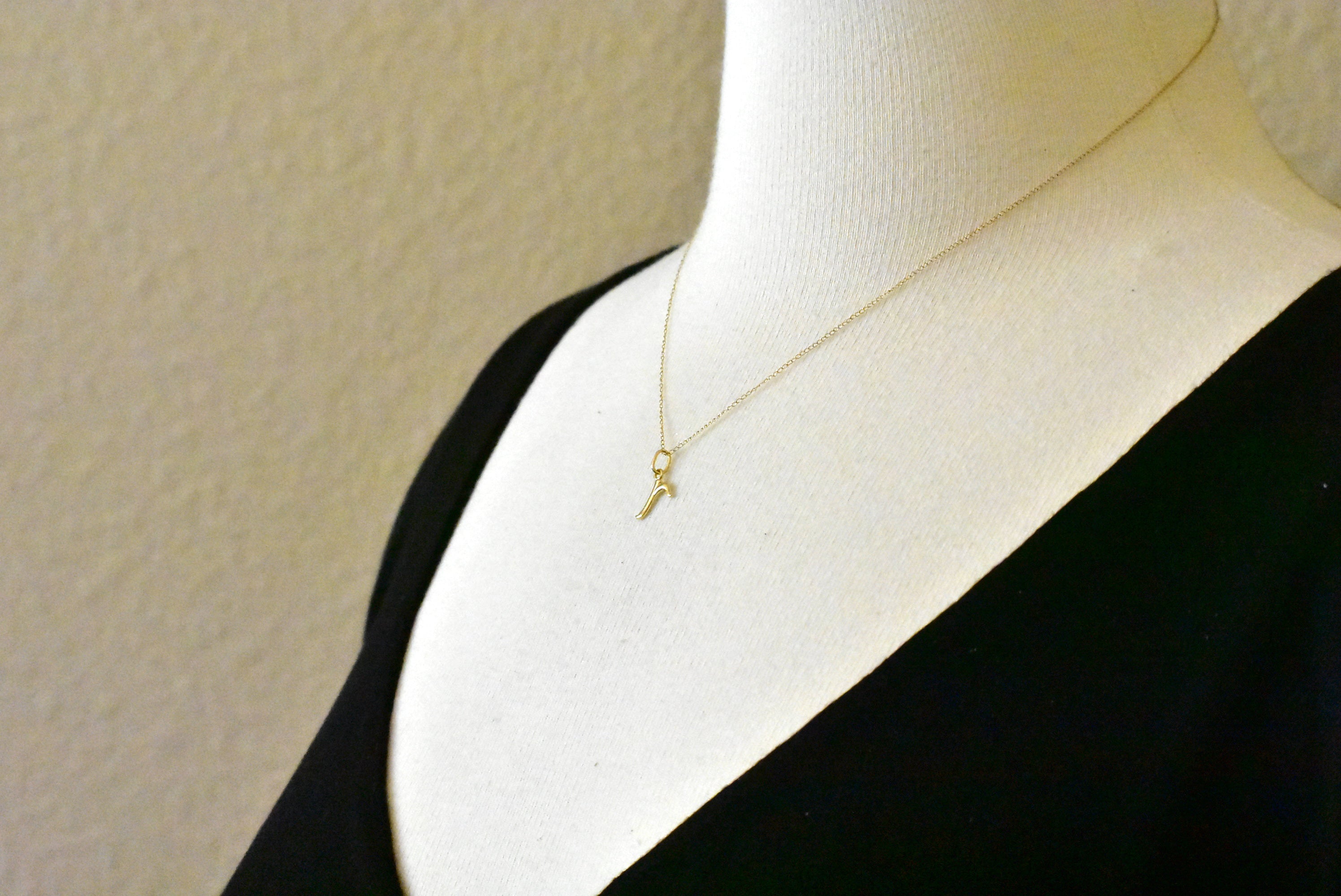 14K Yellow Gold Lowercase Initial Letter R Script Cursive Alphabet Pendant Charm