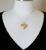 Carica l&#39;immagine nel visualizzatore di Gallery, 14K Yellow Gold Puffy Hammered Heart 3D Hollow Large Pendant Charm
