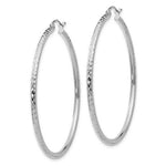 Afbeelding in Gallery-weergave laden, 14K White Gold Diamond Cut Round Hoop Textured Earrings 45mm x 2mm
