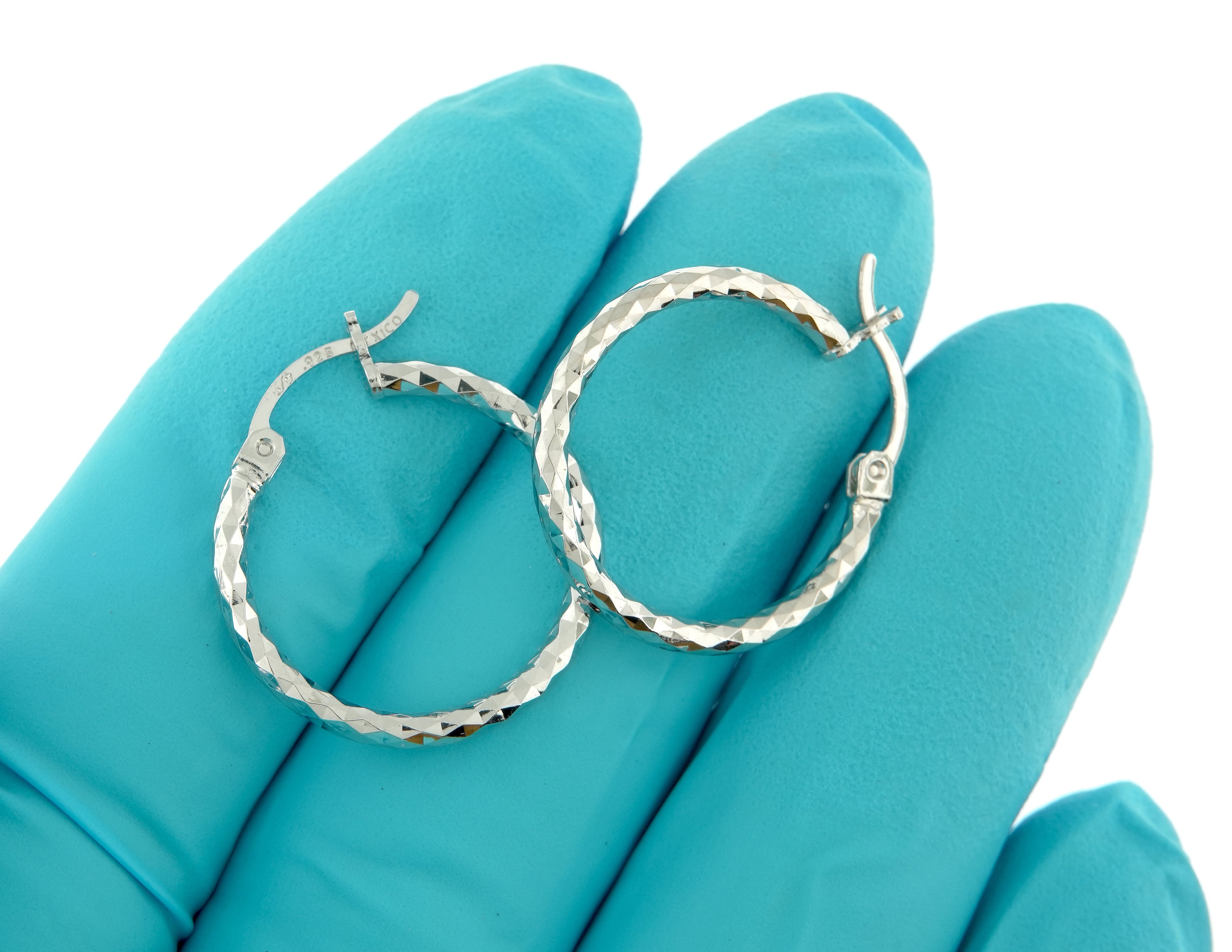 Sterling Silver Diamond Cut Classic Round Hoop Earrings 20mm x 2mm