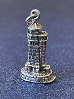 Kép betöltése a galériamegjelenítőbe: Sterling Silver Antique Finish Lighthouse 3D Pendant Charm
