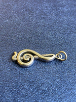 Carica l&#39;immagine nel visualizzatore di Gallery, Sterling Silver Antique Finish Music Treble Clef Symbol Pendant Charm
