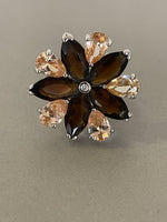 Загрузить изображение в средство просмотра галереи, Sterling Silver Cubic Zirconia CZ Champagne Brown Flower Floral Cocktail Ring

