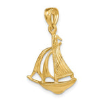 Charger l&#39;image dans la galerie, 14k Yellow Gold Sailboat 3D Pendant Charm
