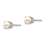 Ladda upp bild till gallerivisning, 14k White Gold 5mm Round Freshwater Cultured Pearl Stud Earrings June Birthstone
